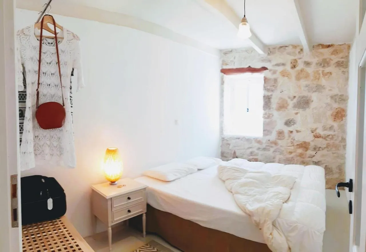 Willa The House. Light & Stone. Lixouri Grecja